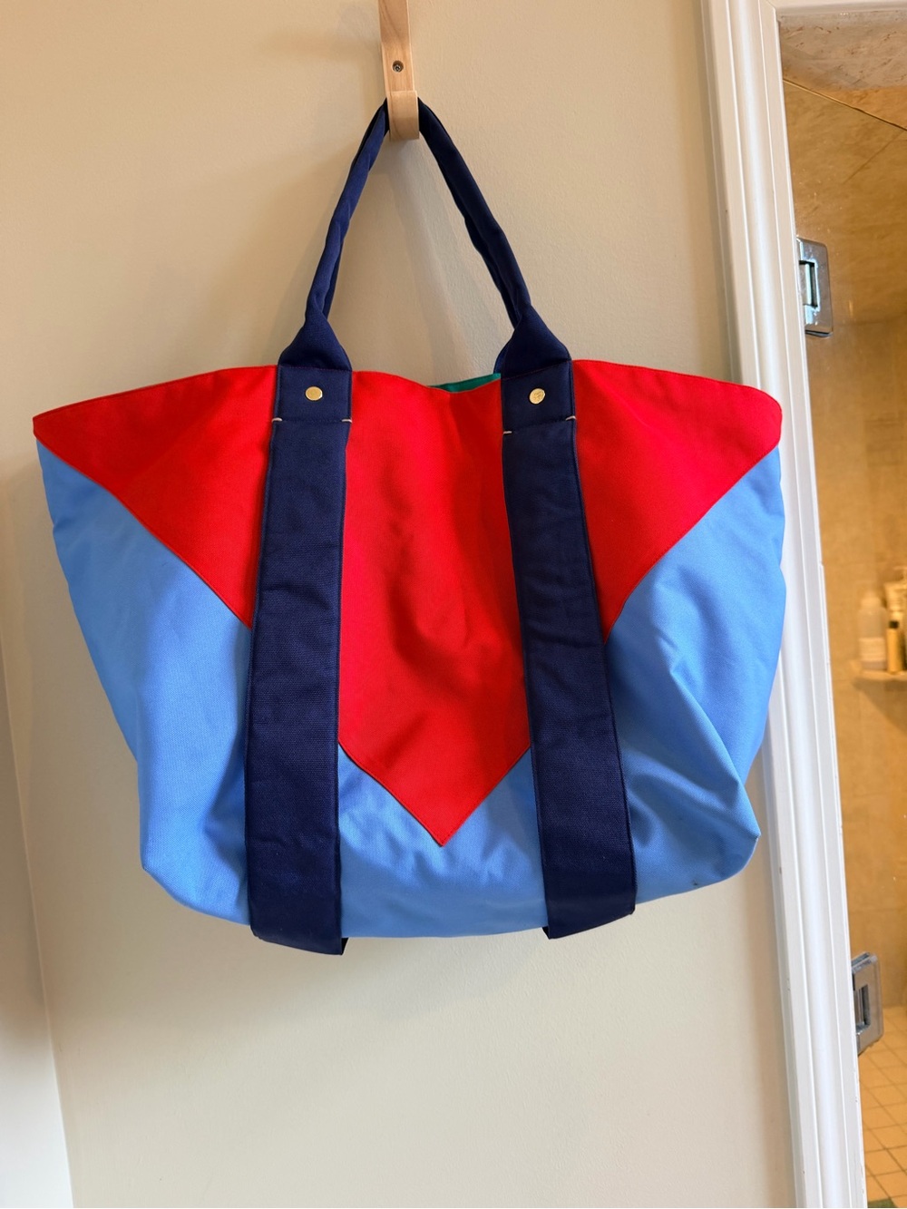 Clare V Giant Trop Avion - Bright Blue
$285